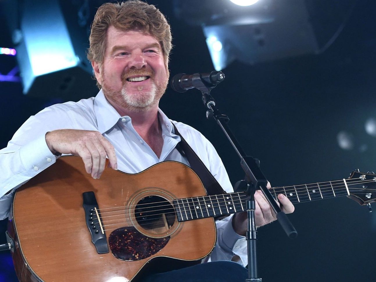 Mac Mcanally live performance